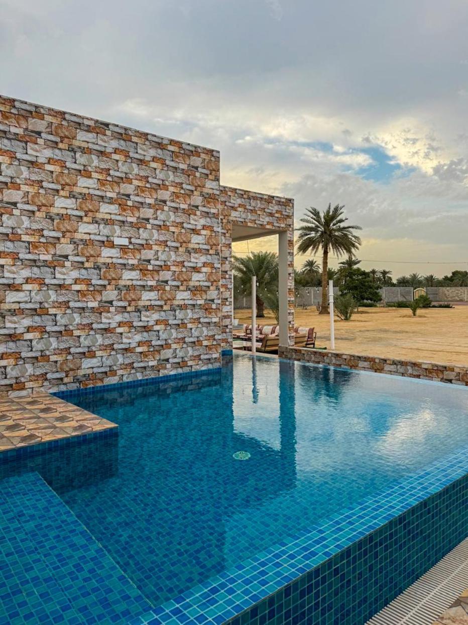 Luxury Near Yas Island With Swimming Pool, Bbq Area & Majlis Holiday home *